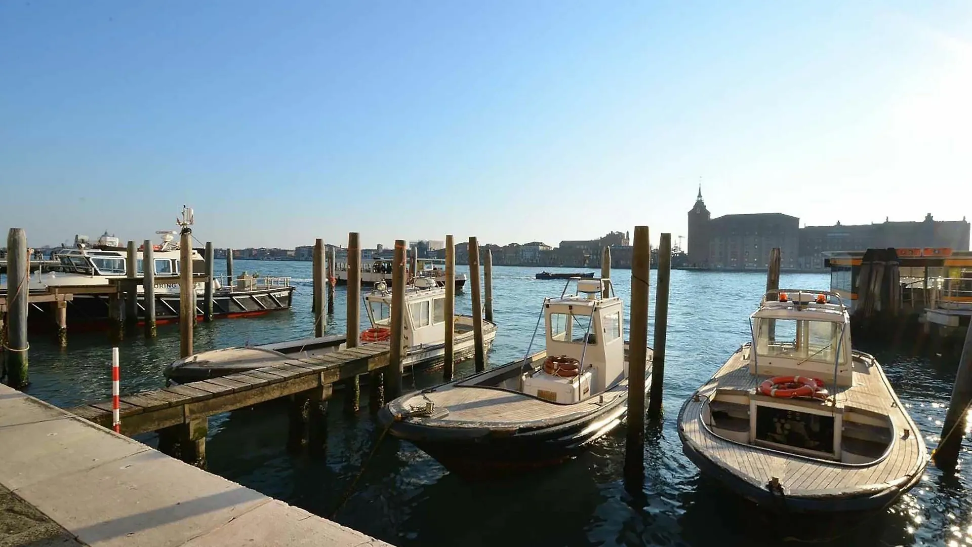 Guggenheim Museum, Cool, 4Pax 0*, Venice Italy